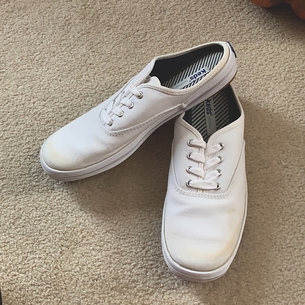 Keds Original White Slip on sneakers Size 7.5